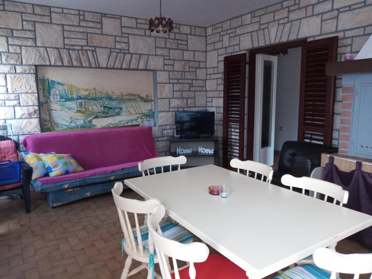 Appartamento Apartman Sole Karigador Esterno foto